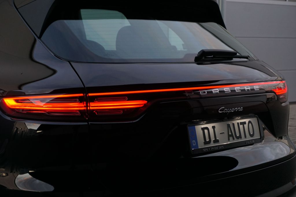 Porsche Cayenne e-hybrid kaufen bei DI-Automobile Germany