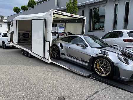 Porsche 992 GT3 RS ready for transport, ready to go to UAE